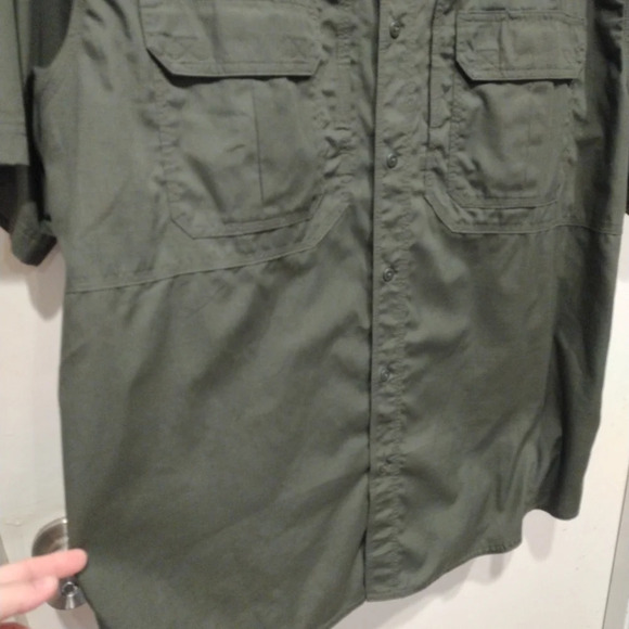 5.11 Tactical Men's XL Shirt Green Taclite Pro 71175 Ripstop Utility Pockets - Picture 4 of 7